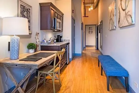 Hip Urban Loft - Small Town Charm - 124 Lofts #1 West Dundee Exterior photo
